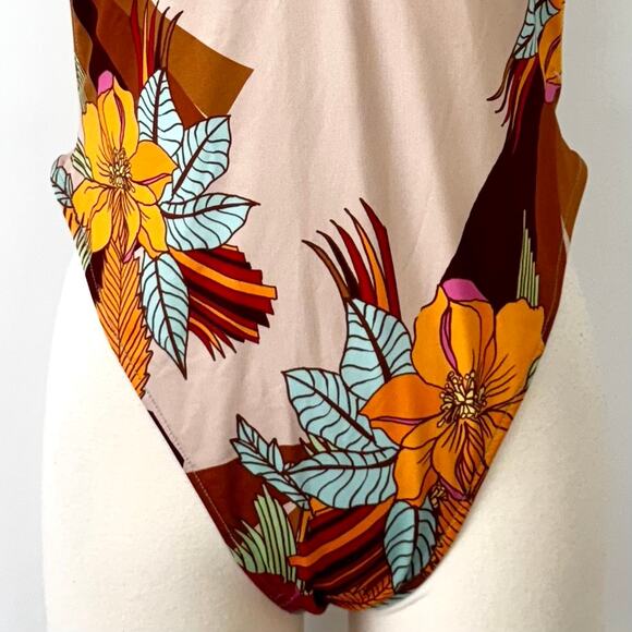 Free People Fp Beach Sharon Printed One-Piece Swimsuit in Botanical Motif L NWT - Picture 5 of 12